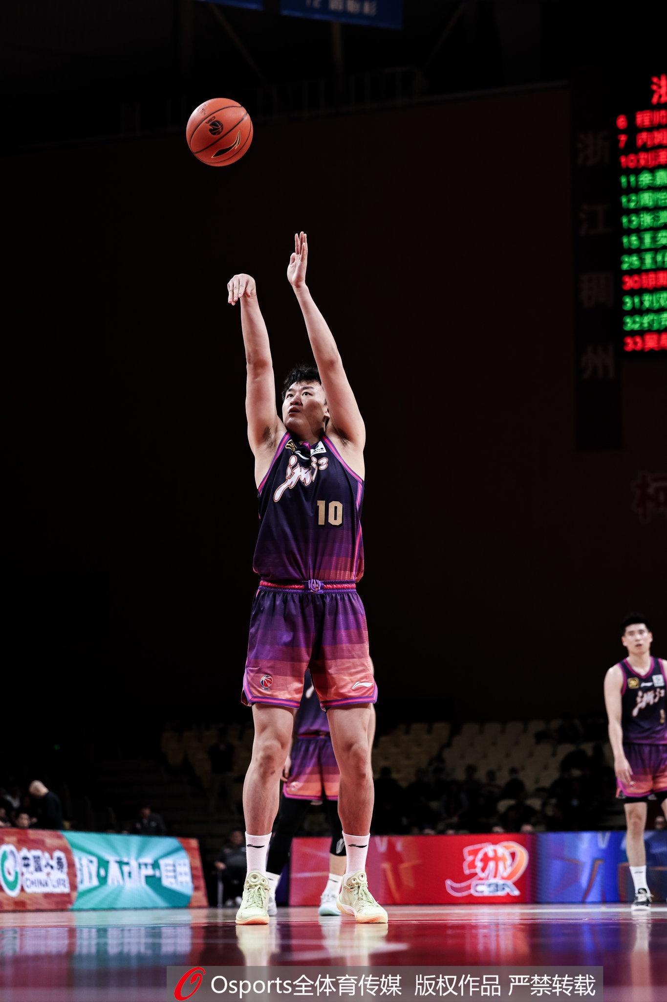 高效替補！劉澤一13投7中&罰球4中3得18分7板 得分并列全隊最高